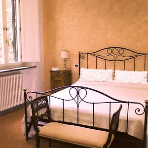 Anfiteatro House Romantica , Lucca Italia