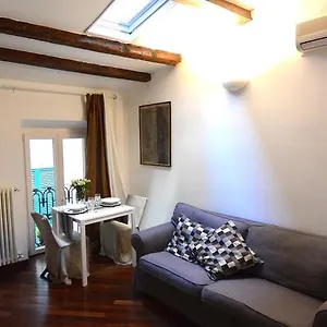  Apartment Dei Sassetti Italien