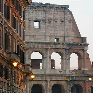 Colosseo Homerents 2 , Roma Italia
