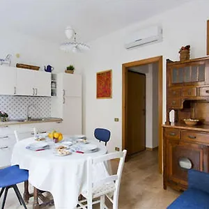  Apartment Il Geranio Blu Italien
